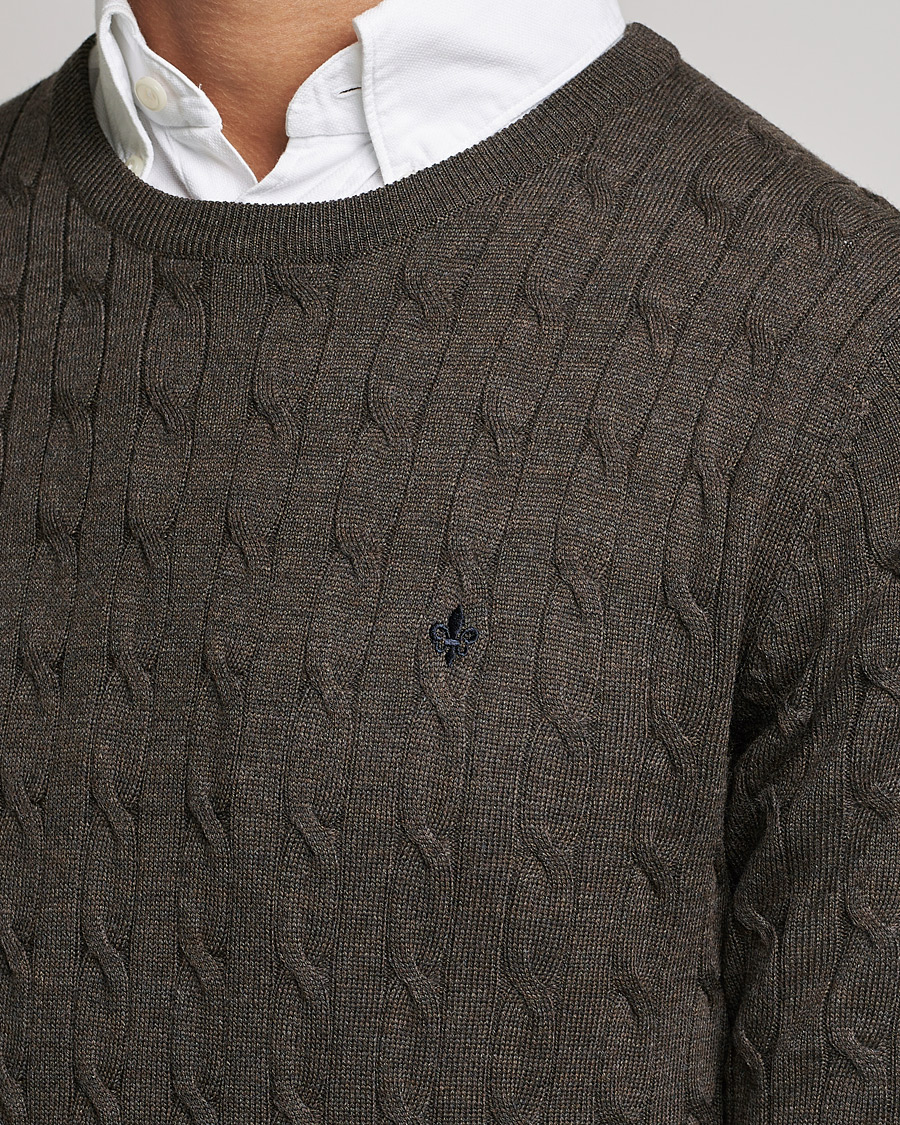 Herre | Gensere | Morris | Merino Cable Crew Neck Dark Brown