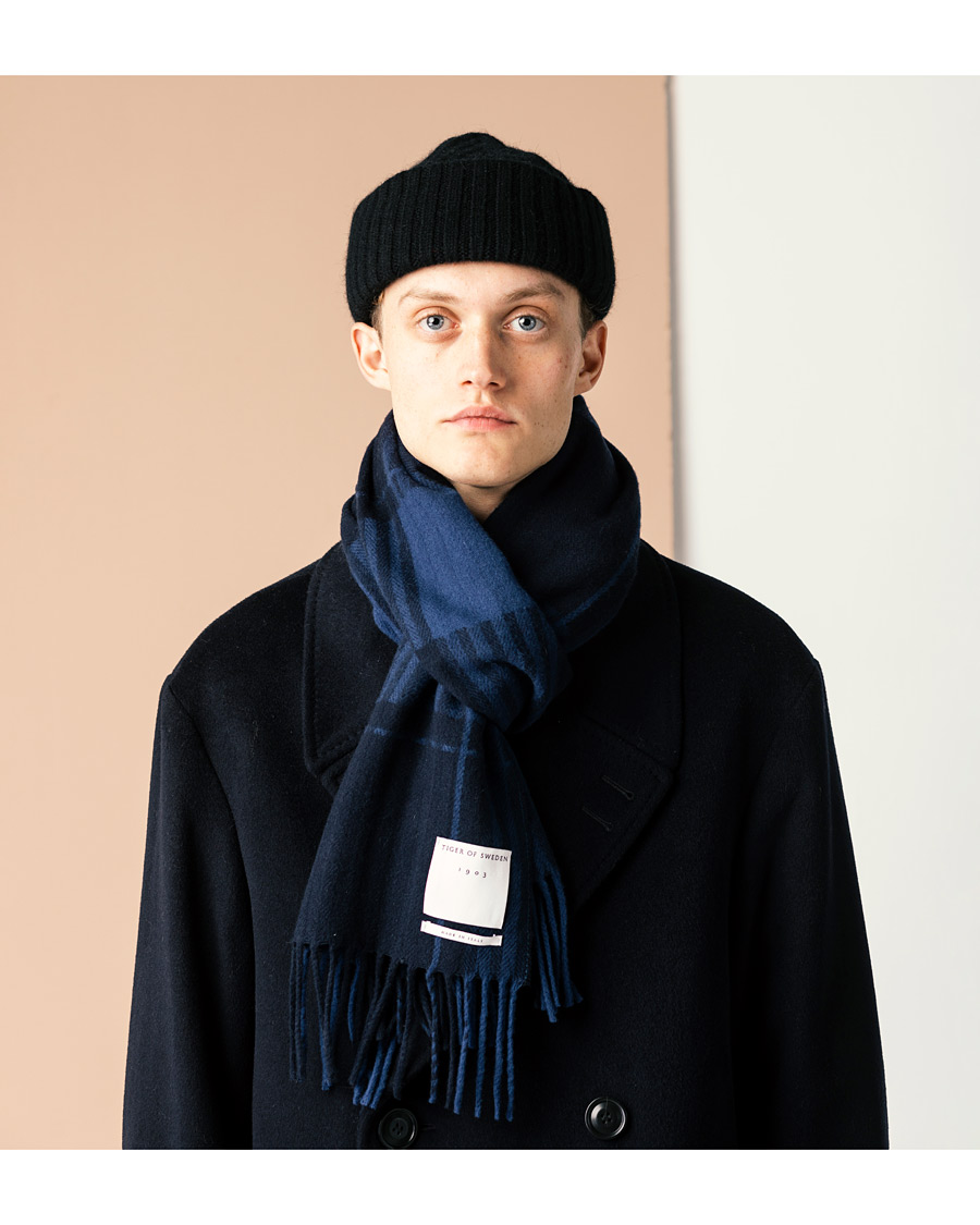 Herre | Tiger of Sweden Sylanc Wool Scarf Dusty Blue | Tiger of Sweden | Sylanc Wool Scarf Dusty Blue