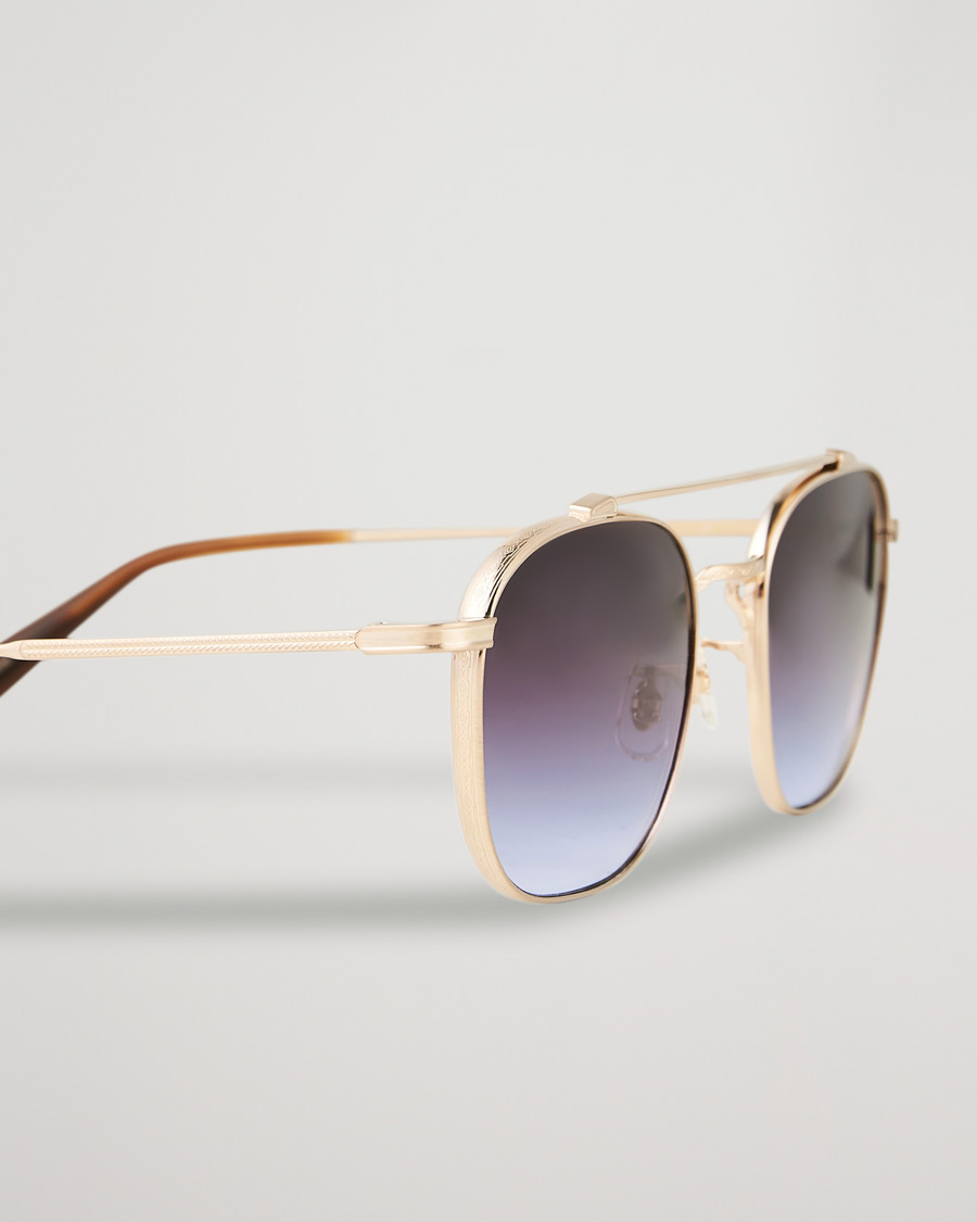 Herre | Oliver Peoples Mandeville Sunglasses Brushed Gold/Gradient Lens | Oliver Peoples | Mandeville Sunglasses Brushed Gold/Gradient Lens
