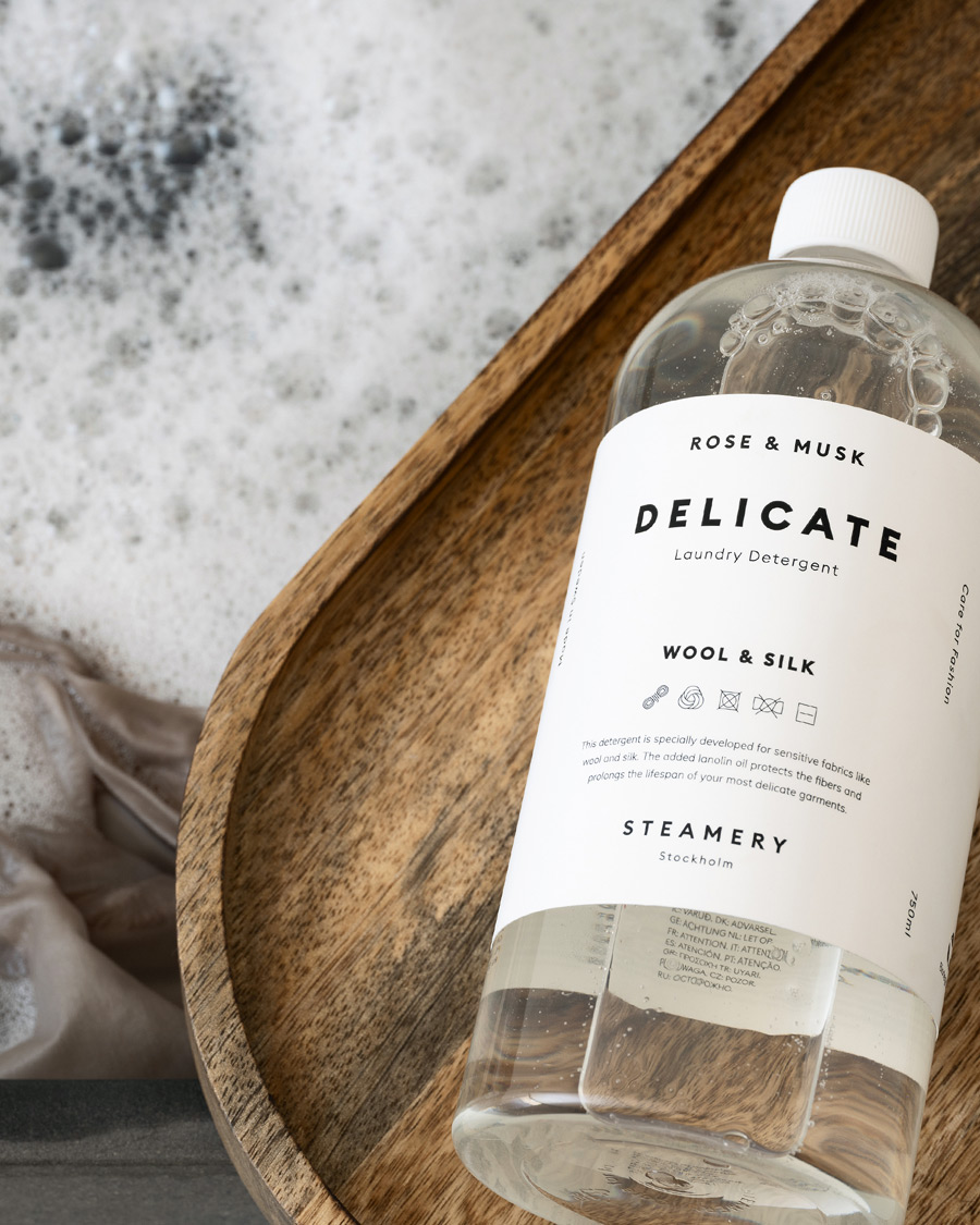 Herre | Pleie av plagg | Steamery | Delicate Detergent 750ml