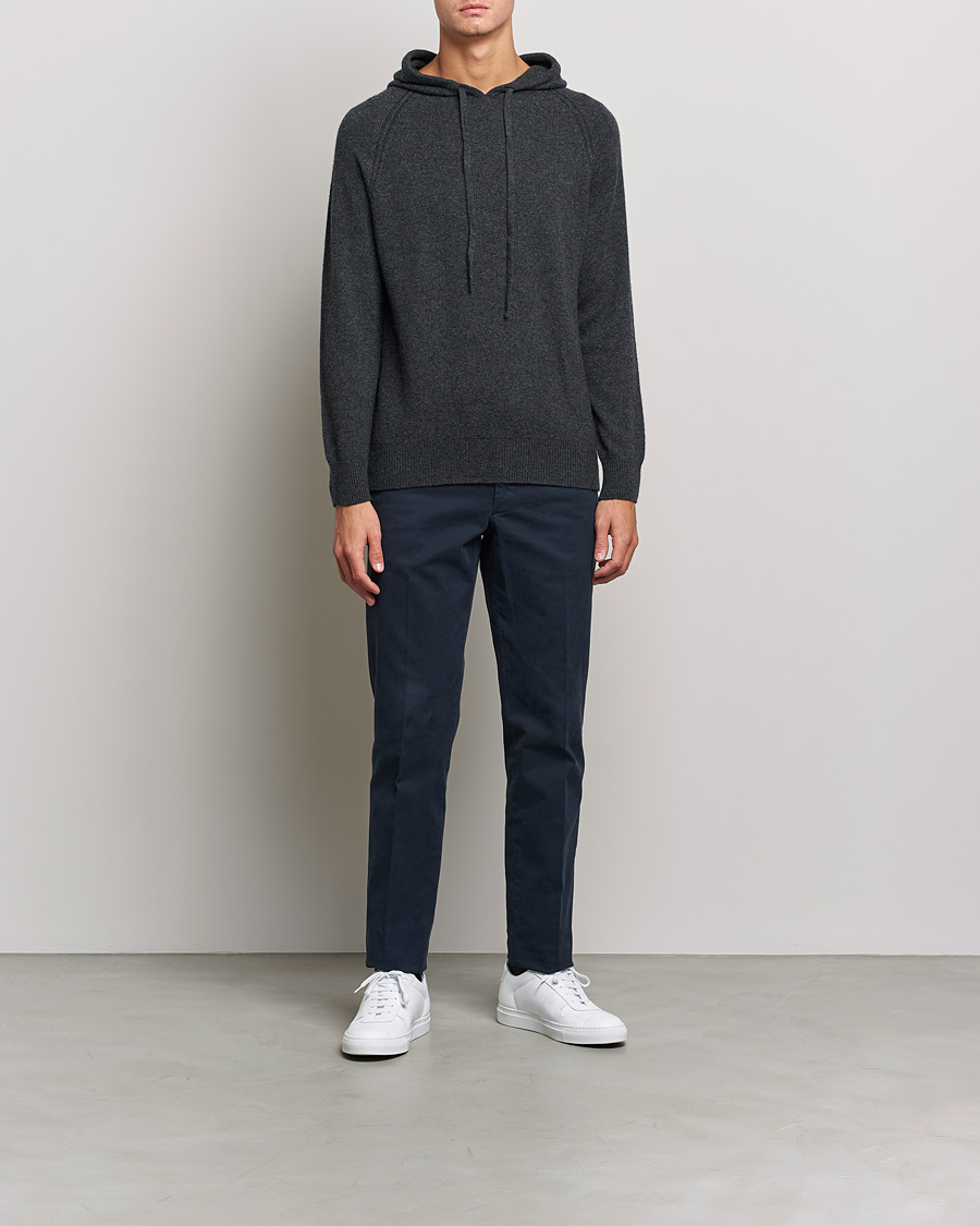 Herre |  | Johnstons of Elgin | Seamless Cashmere Hoodie Carbon