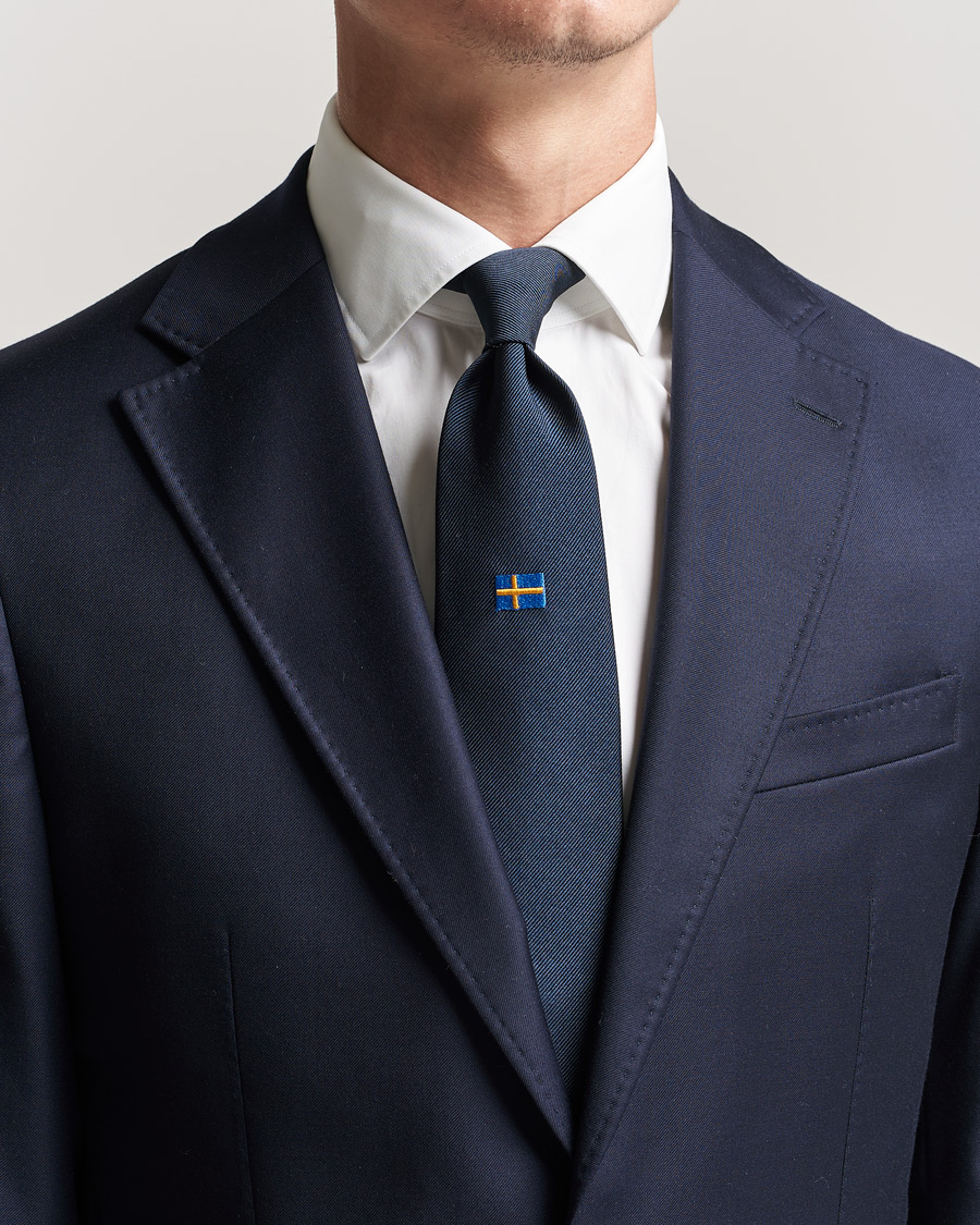 Herre | E. Marinella 3-Fold Swedish Bandiera Silk Tie Navy | E. Marinella | 3-Fold Swedish Bandiera Silk Tie Navy