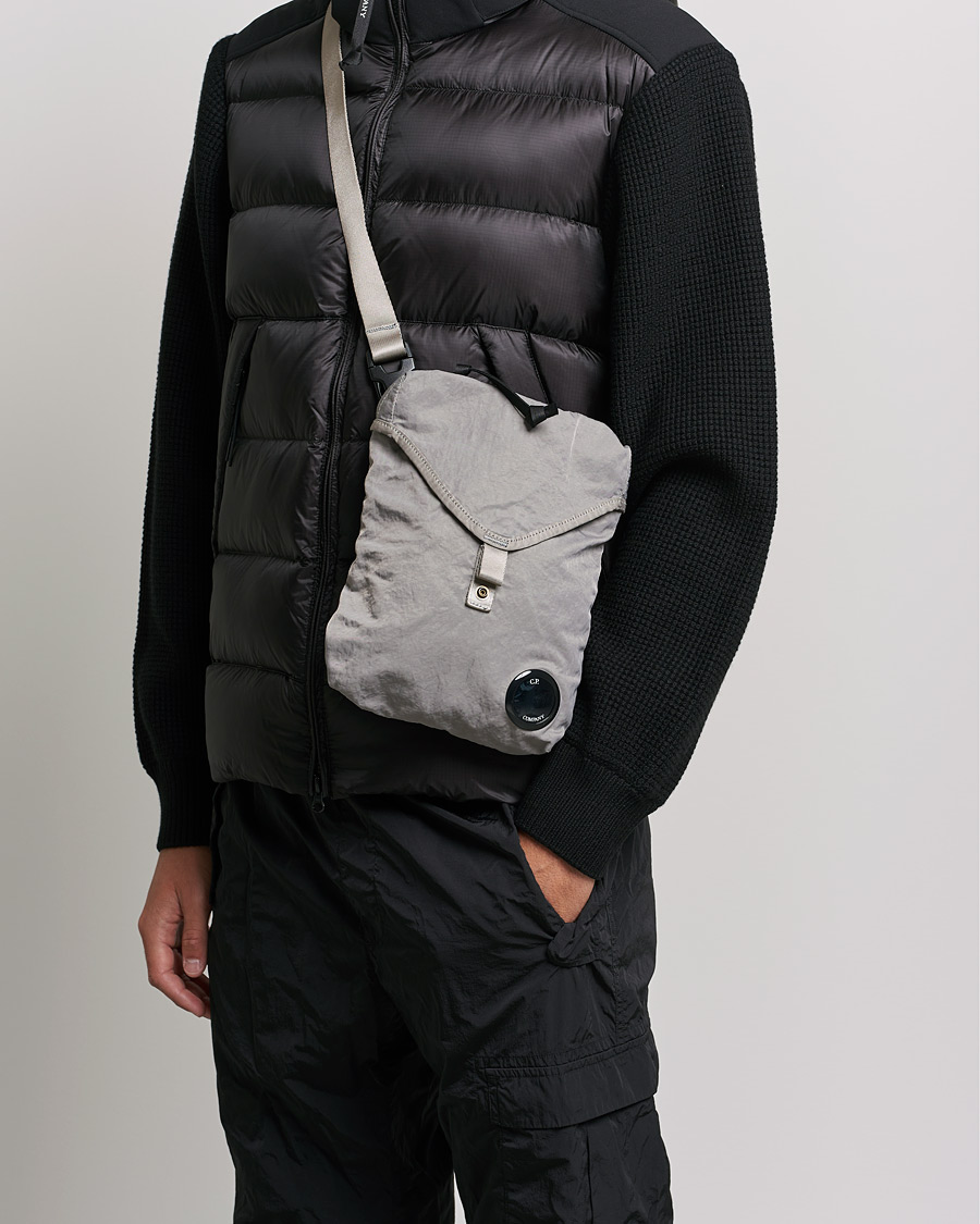Herre | Skuldervesker | C.P. Company | Nylon B Shoulder Bag Grey