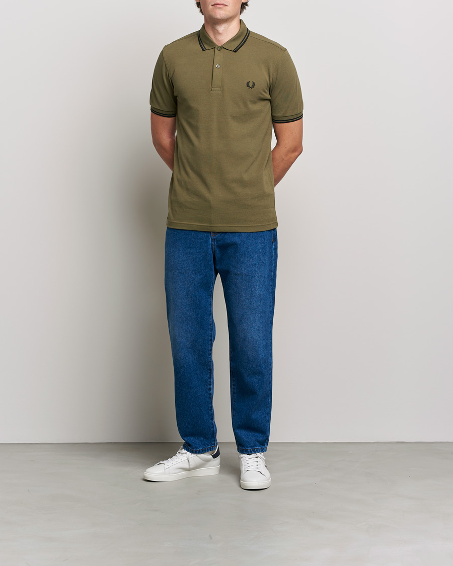 Herre | Pikéer | Fred Perry | Twin Tipped Shirt Uniform Green