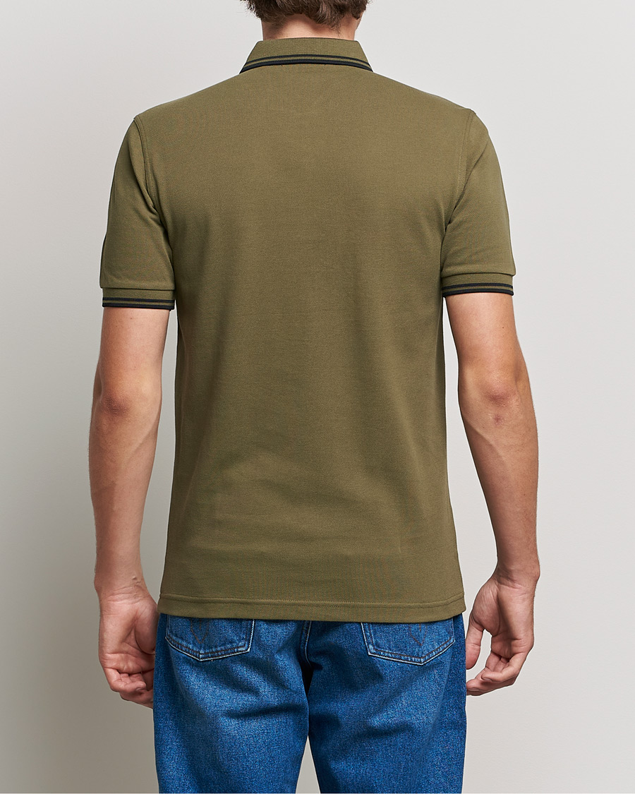 Herre | Pikéer | Fred Perry | Twin Tipped Shirt Uniform Green