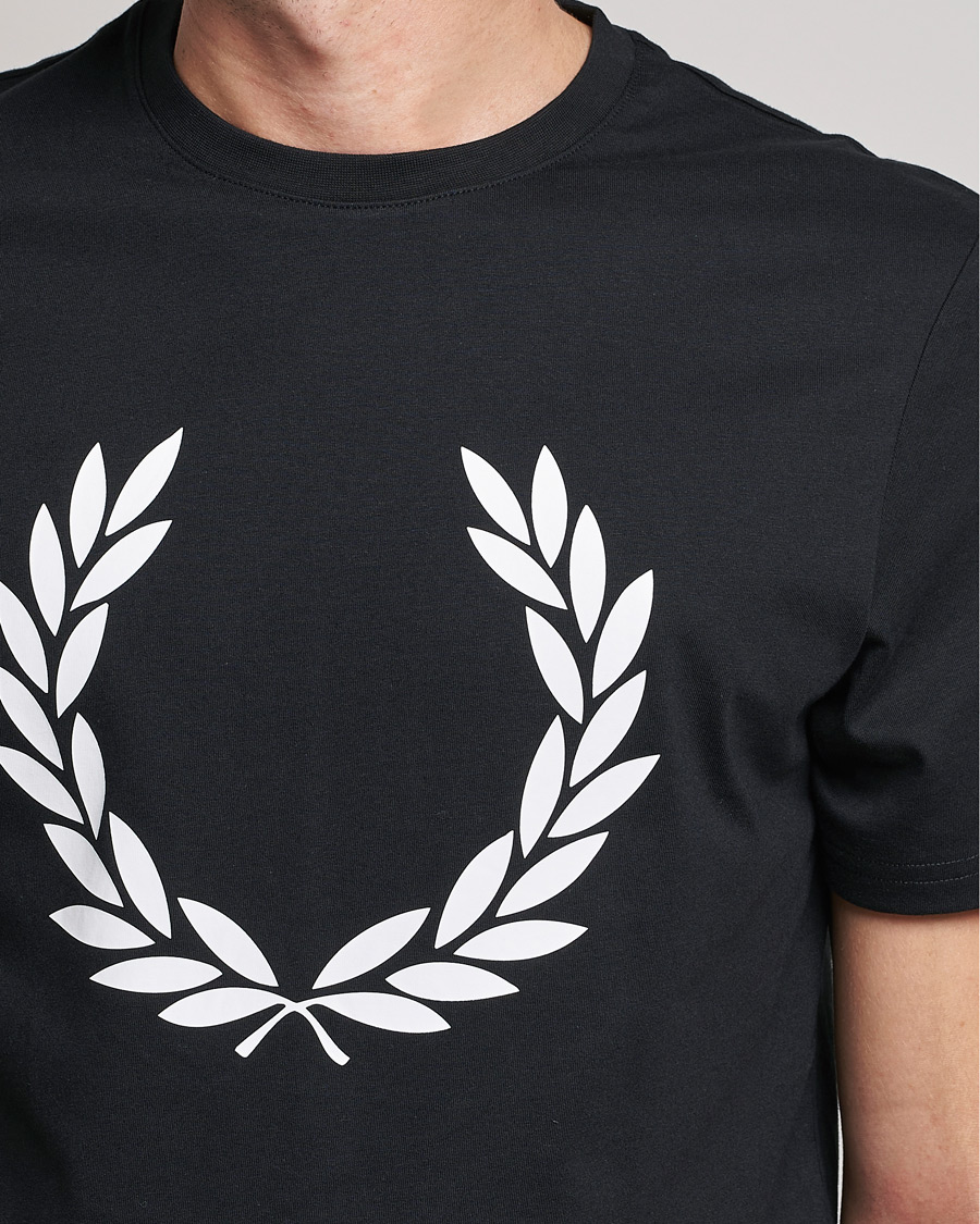 Herre | T-Shirts | Fred Perry | Laurel Wreath T-Shirt Black