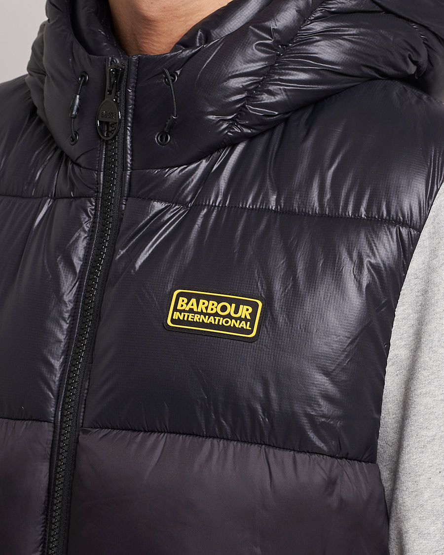 Herre | Vester | Barbour International | Balfour Hooded Gilet Black