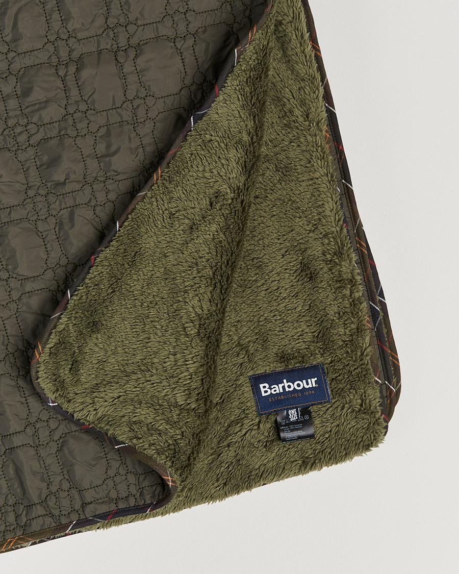 Herre | Barbour Lifestyle Dogbone Quilted Blanket Olive | Barbour Lifestyle | Dogbone Quilted Blanket Olive