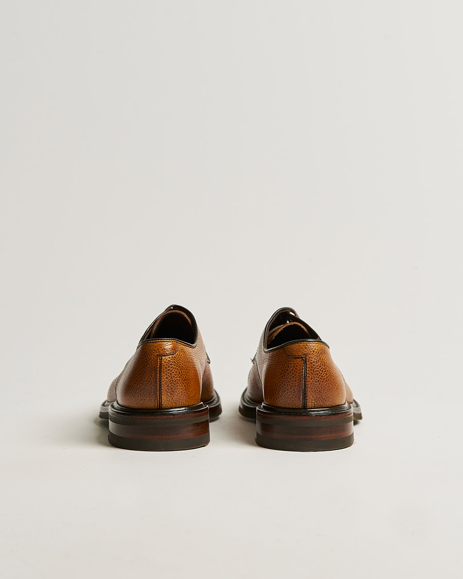 Herre | Loake 1880 Ampleforth Burnished Grain Toe-Cap Derby Chestnut | Loake 1880 | Ampleforth Burnished Grain Toe-Cap Derby Chestnut