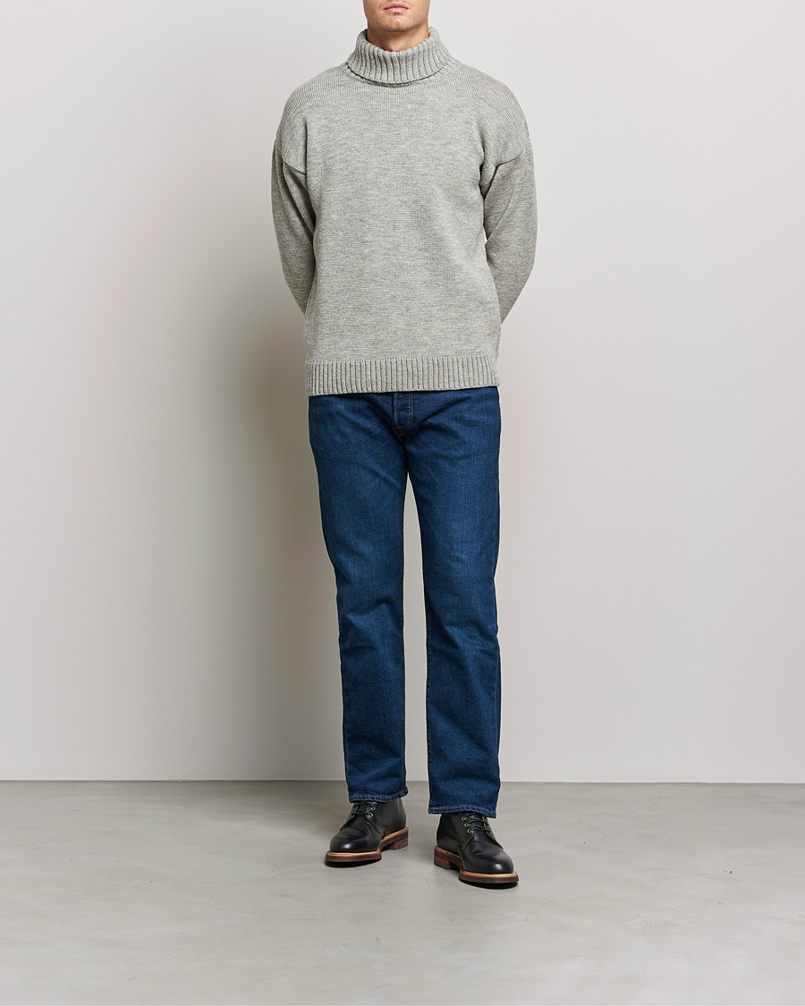 Herre | Gensere | Gloverall | Submariner Chunky Wool Roll Neck Light Grey