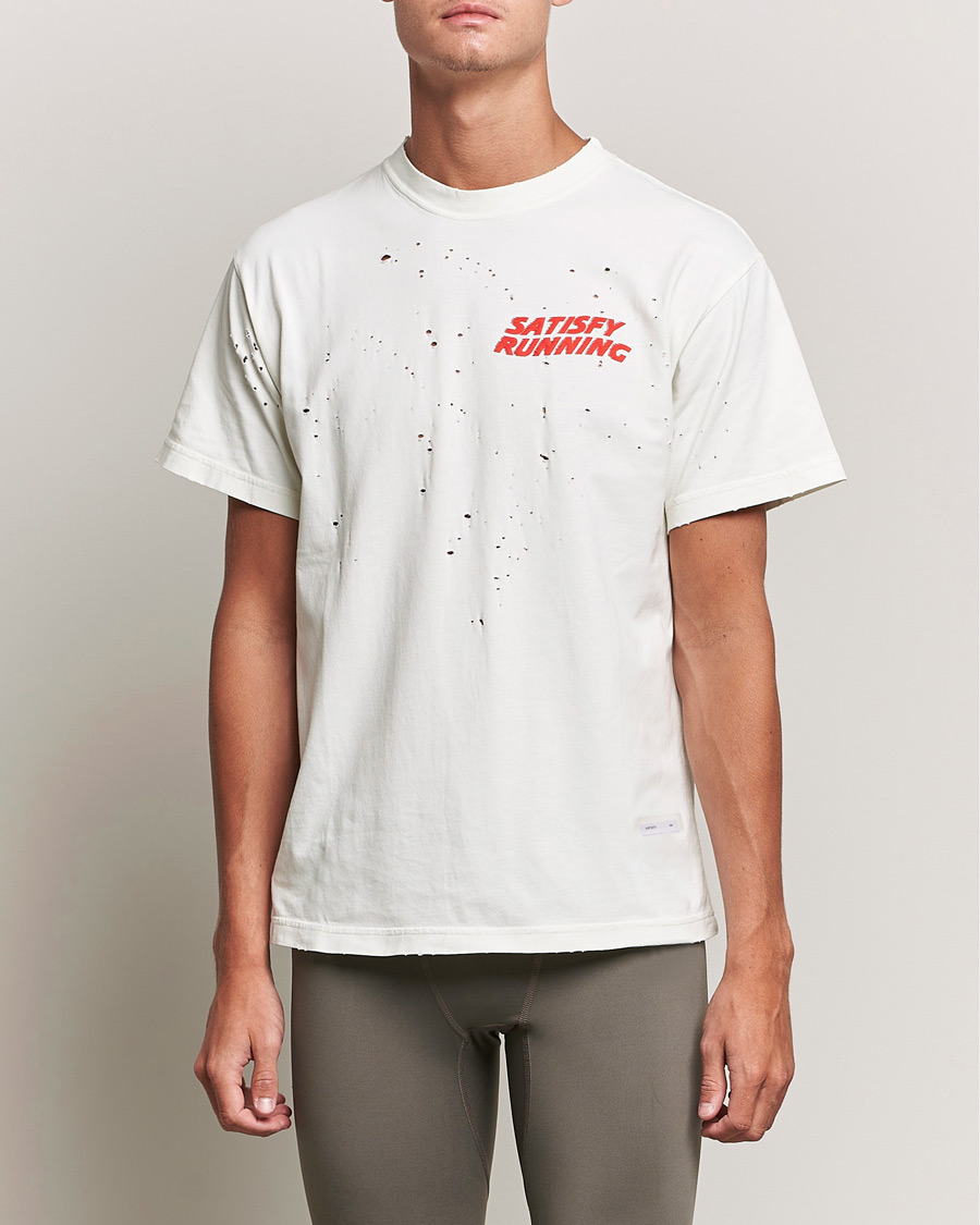 Herre | T-Shirts | Satisfy | MothTech Distressed T-Shirt Off White