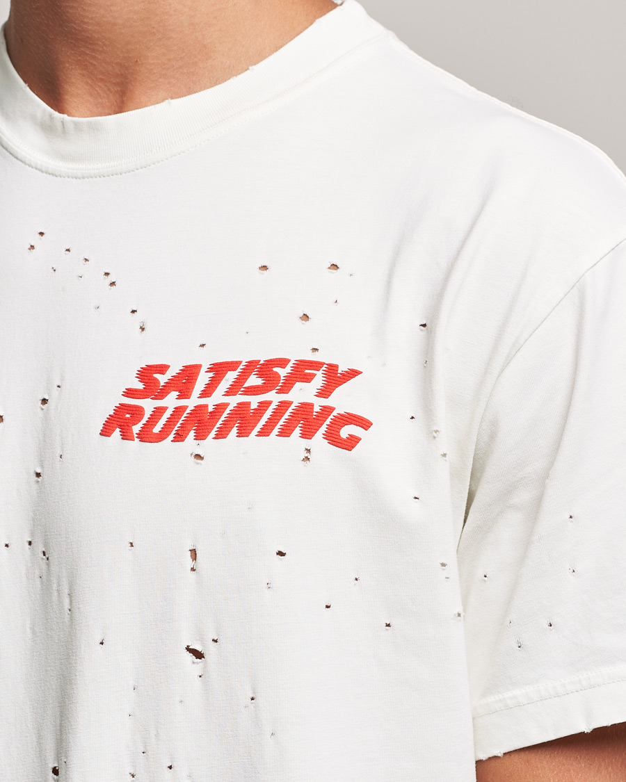 Herre | T-Shirts | Satisfy | MothTech Distressed T-Shirt Off White