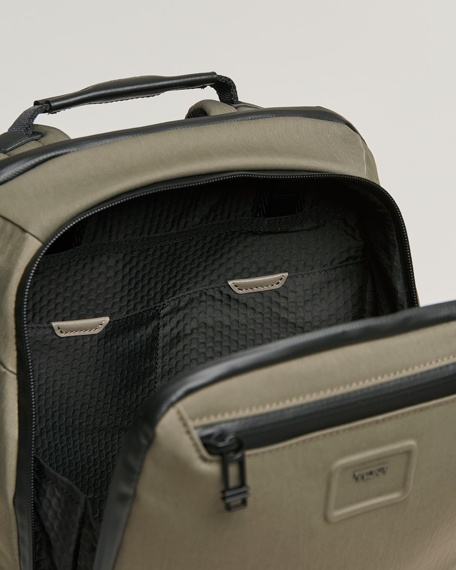Herre | TUMI Alpha Bravo Dynamic Backpack Sand | TUMI | Alpha Bravo Dynamic Backpack Sand