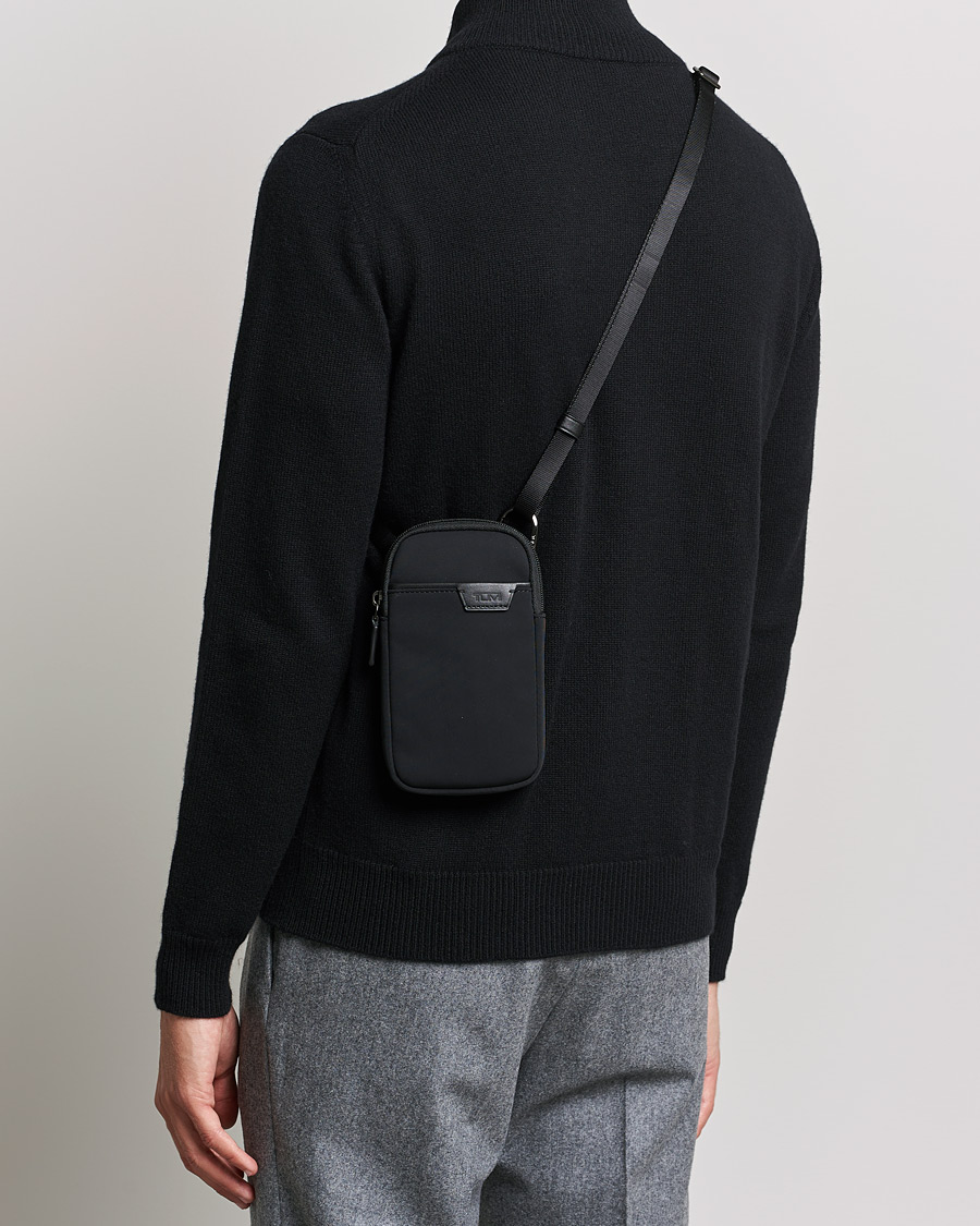 Herre | TUMI Harrison Beech Small Crossbody Pouch Black | TUMI | Harrison Beech Small Crossbody Pouch Black
