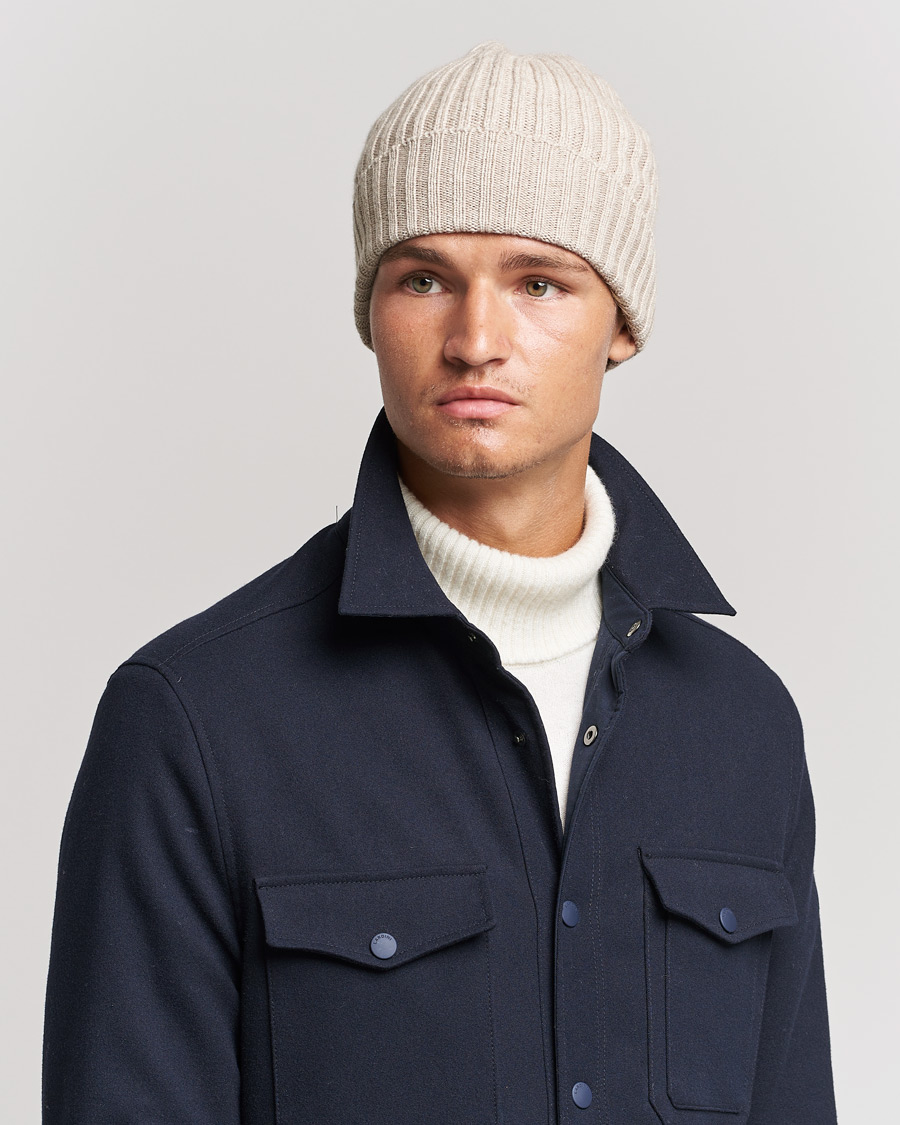 Herre | | Piacenza Cashmere | Ribbed Cashmere Beanie Light Beige