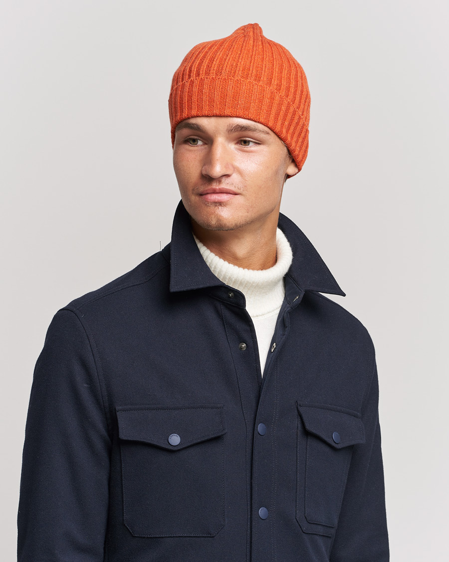 Herre | Piacenza Cashmere Ribbed Cashmere Beanie Orange | Piacenza Cashmere | Ribbed Cashmere Beanie Orange
