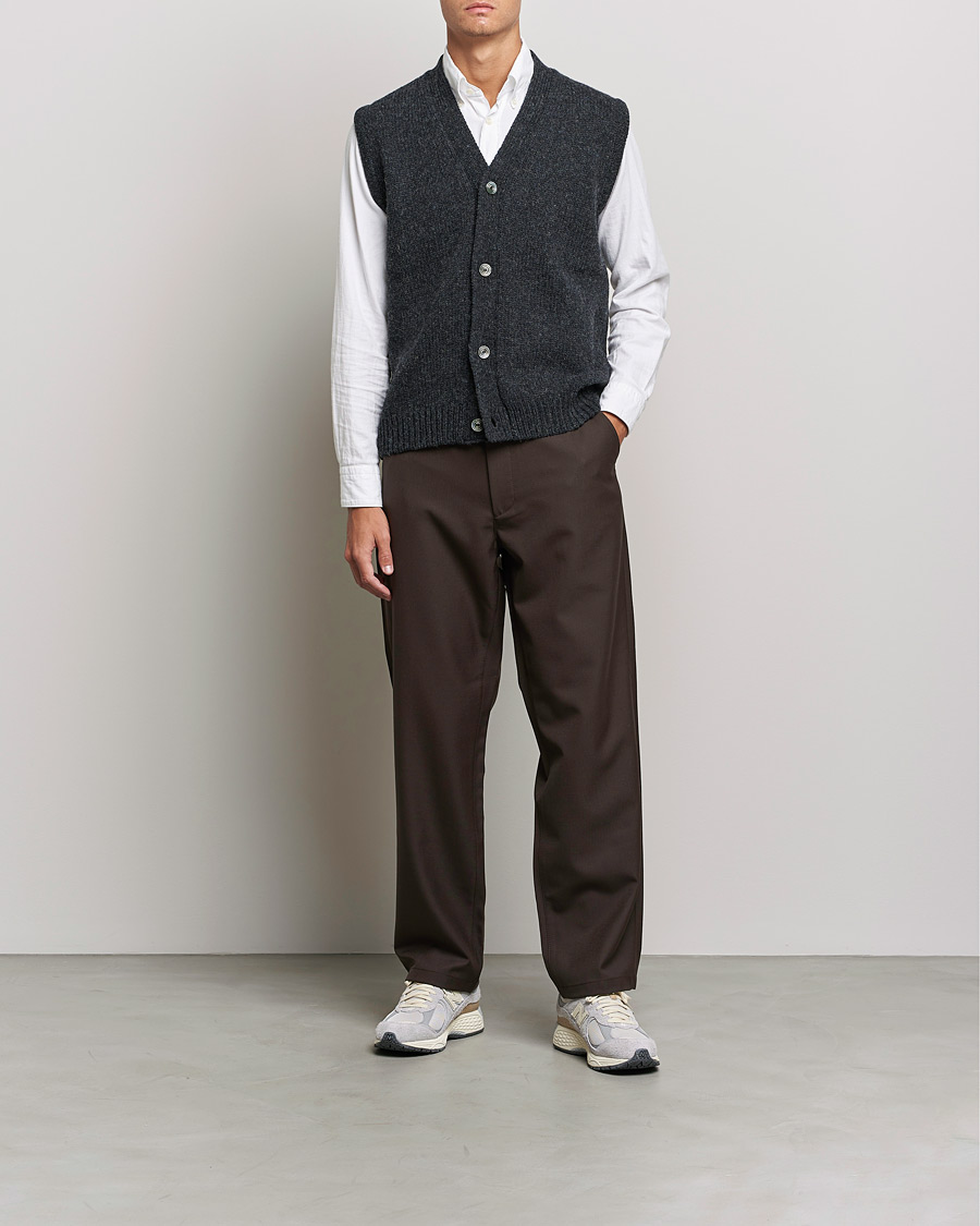 Herre | Gensere | Sunflower | Steven Knit Vest Dark Grey