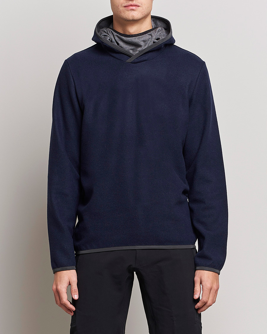 Herre | Gensere | SEASE | Drone Wool/Jersey Hood Navy
