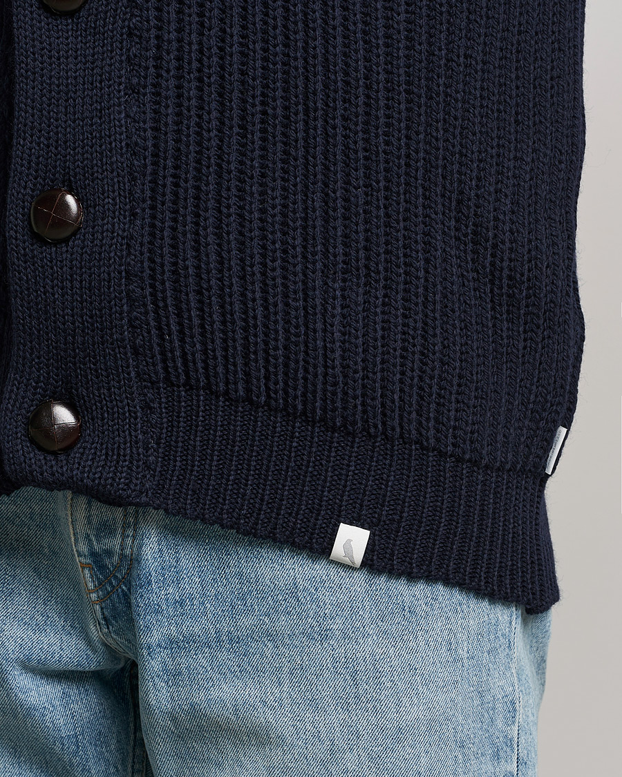 Herre | Gensere | Peregrine | Wilkinson Ribbed Wool Cardigan Navy