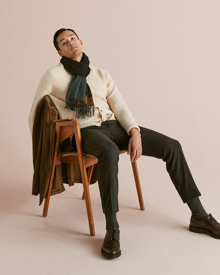 Herre | Begg & Co Arran Cashmere Scarf Slate Green | Begg & Co | Arran Cashmere Scarf Slate Green