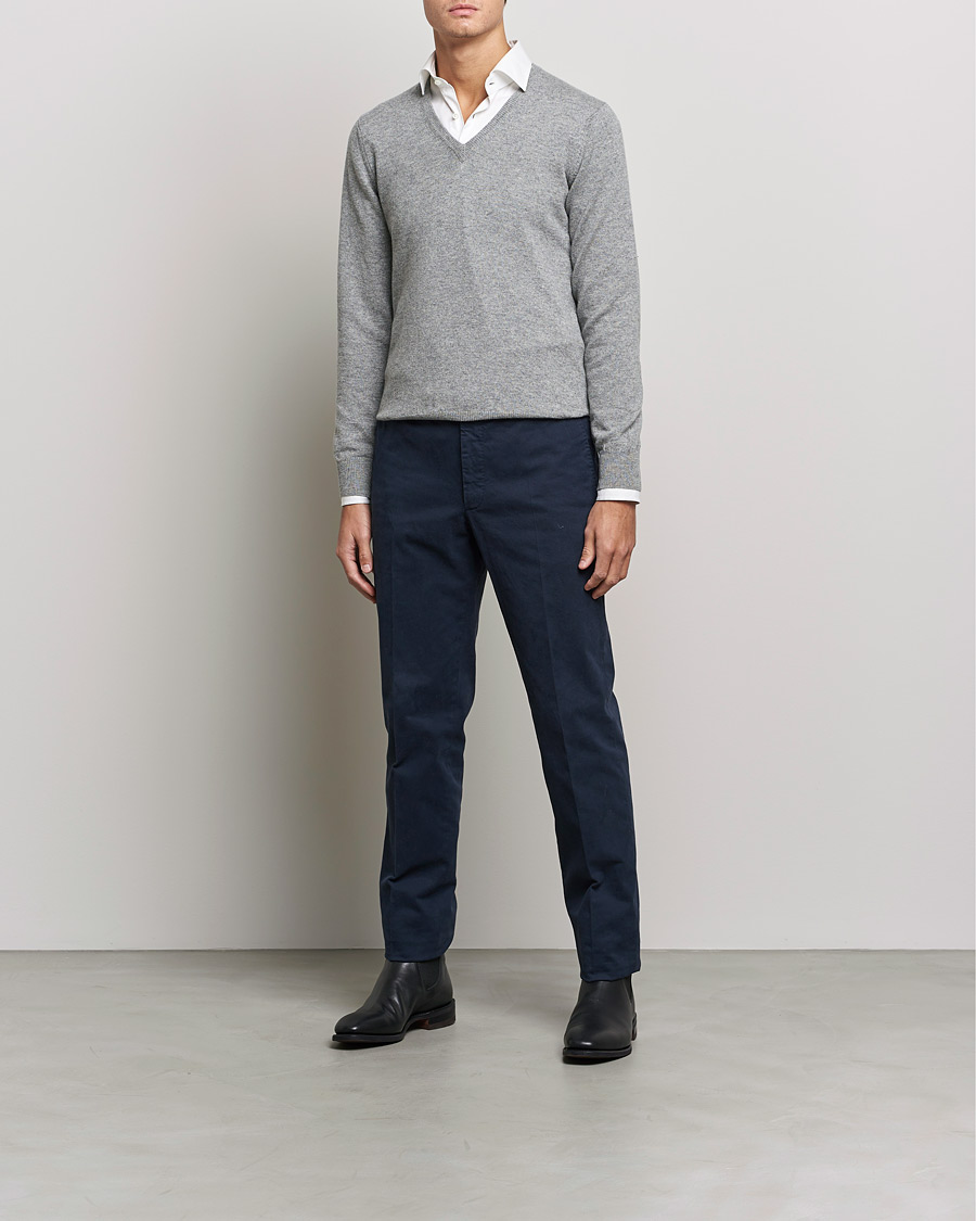 Herre | Italian Department | Piacenza Cashmere | Cashmere V Neck Sweater Light Grey