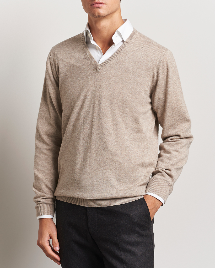 Herr | Piacenza Cashmere | Piacenza Cashmere | Cashmere V Neck Sweater Beige