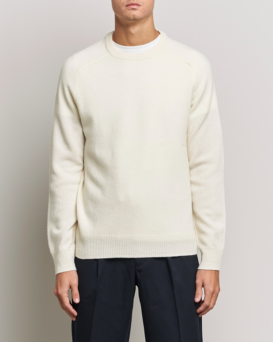 Herre | Gensere | A Day's March | Brodick Lambswool Sweater Off White
