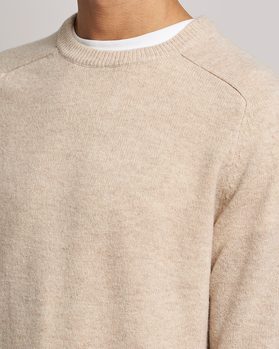 Herre | Gensere | A Day's March | Brodick Lambswool Sweater Sand Melange
