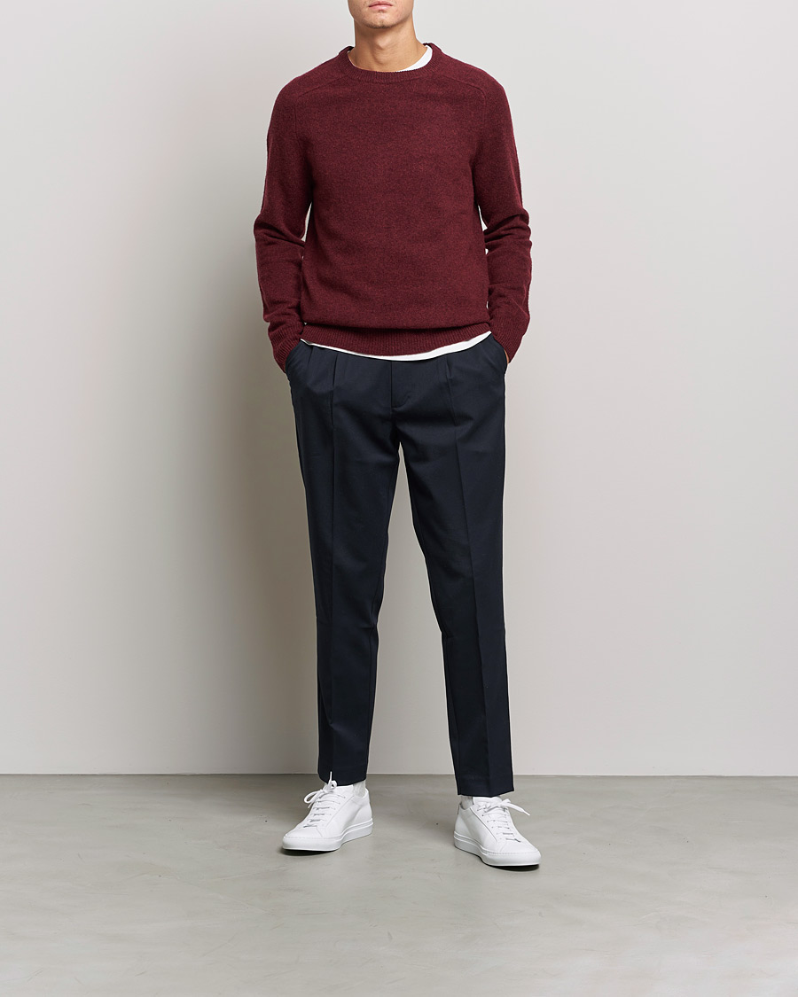 Herre | Gensere | A Day's March | Brodick Lambswool Sweater Wine