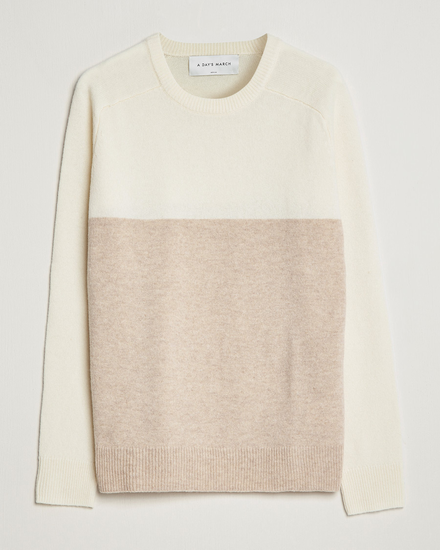 Herre | Gensere | A Day's March | Brodick Block Lambswool Sweater Sand/Off White