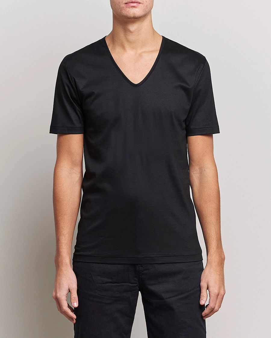 Herre | Kortermede t-shirts | Zimmerli of Switzerland | Sea Island Cotton V-Neck T-Shirt Black