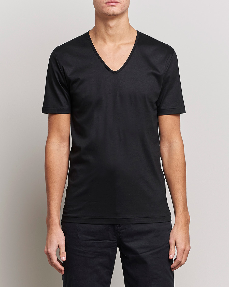 Herre | Klær | Zimmerli of Switzerland | Sea Island Cotton V-Neck T-Shirt Black