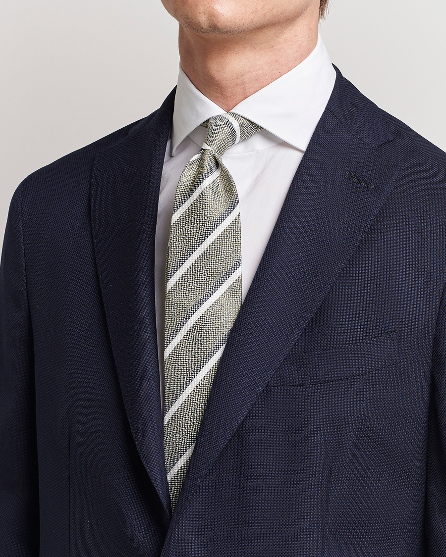 Herre | Amanda Christensen Silk/Linen Striped 8cm Tie Olive | Amanda Christensen | Silk/Linen Striped 8cm Tie Olive