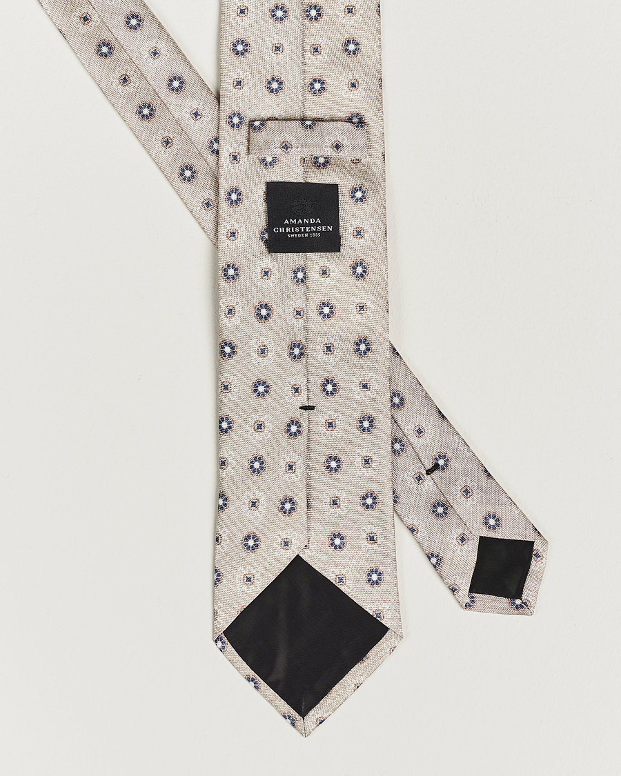 Herre | Amanda Christensen Silk Oxford Printed Flower 8cm Tie Cream | Amanda Christensen | Silk Oxford Printed Flower 8cm Tie Cream