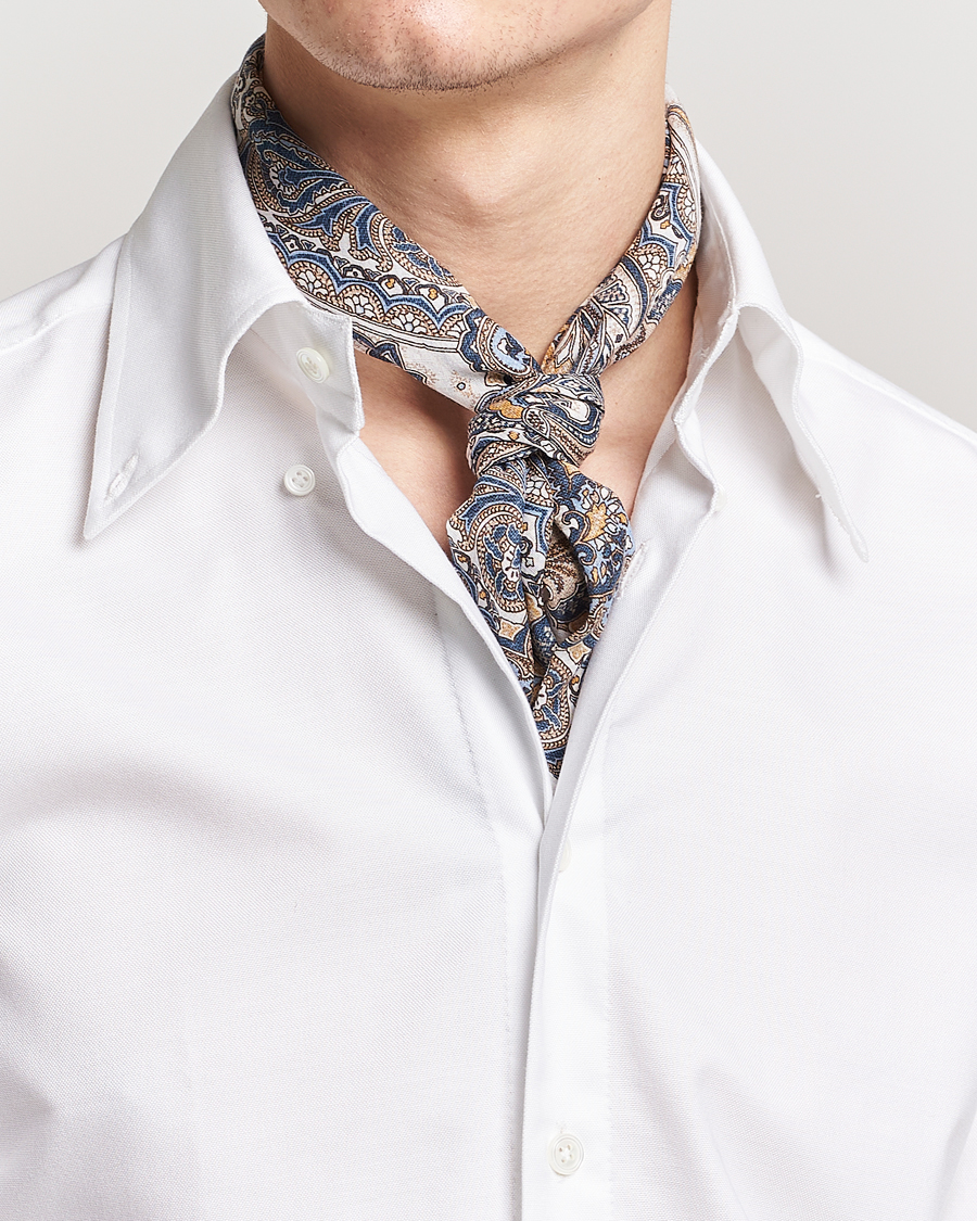 Herre | Business & Beyond | Amanda Christensen | Cotton Voilé Printed Large Paisley Bandana White