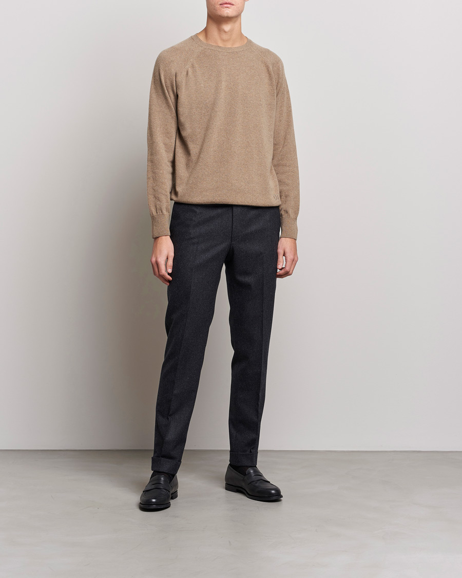 Herre | Gensere | Oscar Jacobson | Gustaf Lambswool Raglan Crew Neck Camel