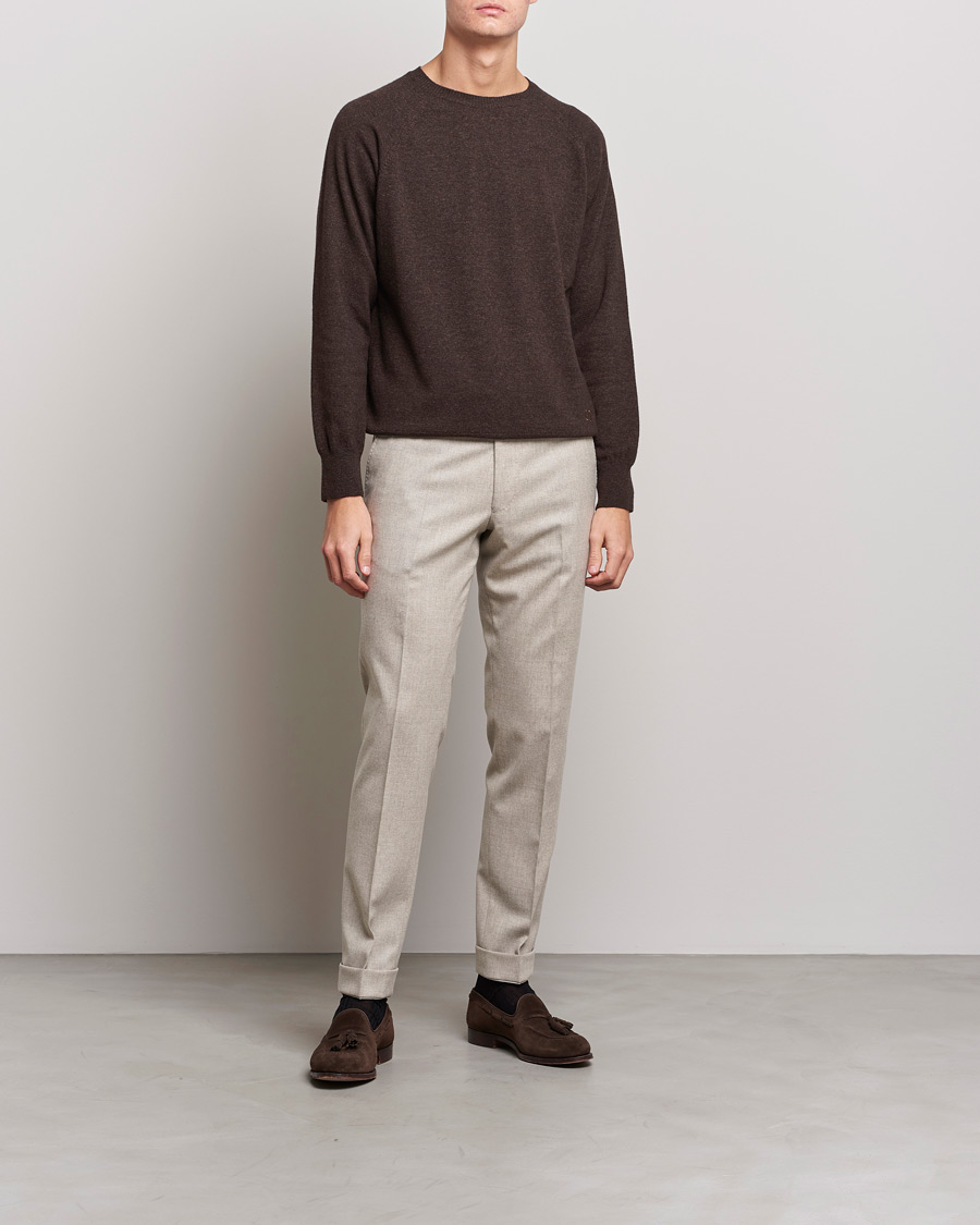 Herre | Gensere | Oscar Jacobson | Gustaf Lambswool Raglan Crew Neck Dark Brown
