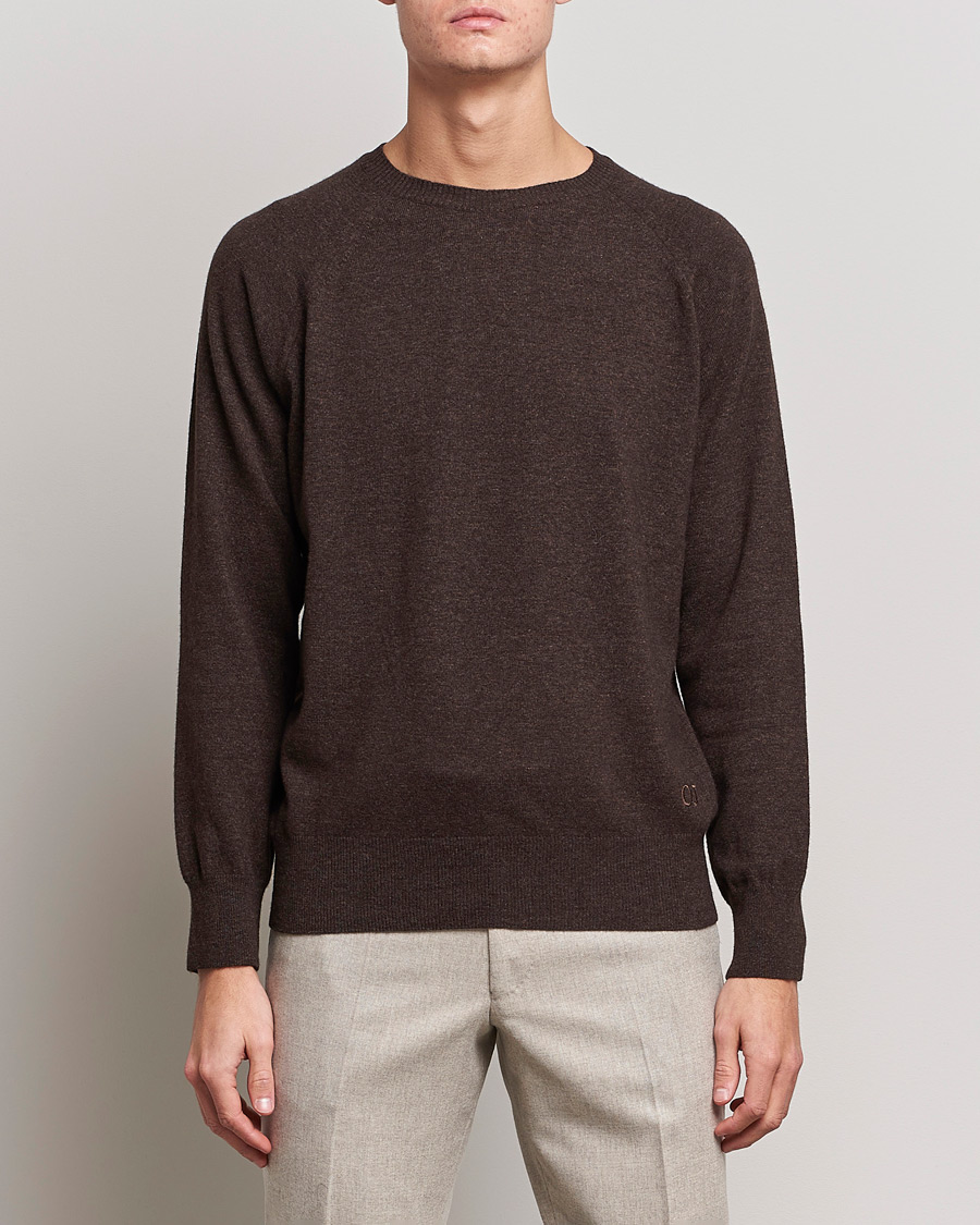 Herre | Gensere | Oscar Jacobson | Gustaf Lambswool Raglan Crew Neck Dark Brown