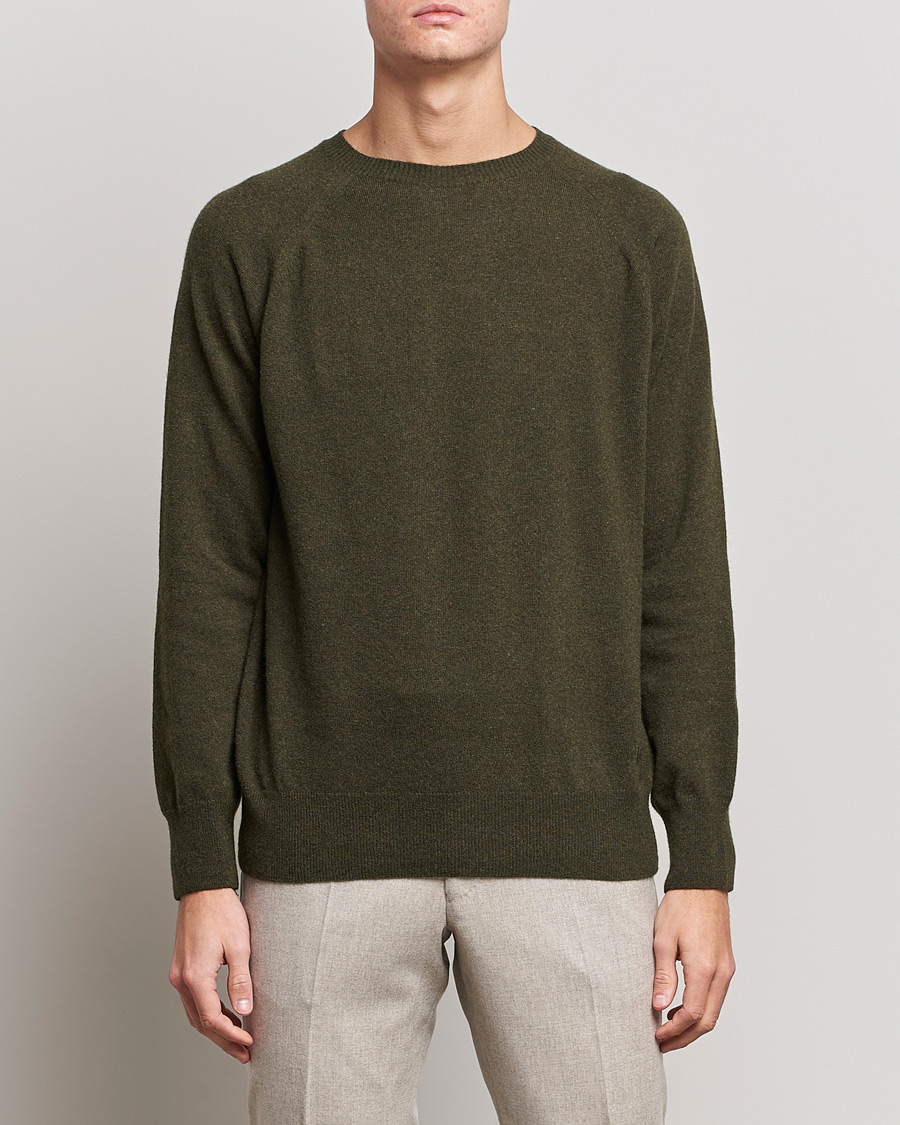 Herre | Gensere | Oscar Jacobson | Gustaf Lambswool Raglan Crew Neck Moss Green