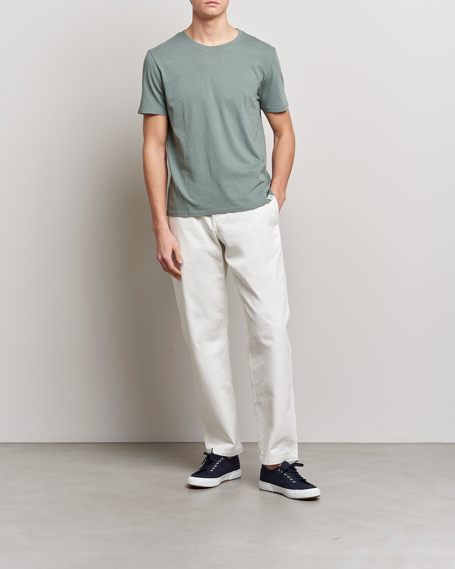 Herre | T-Shirts | Merz b. Schwanen | Organic Cotton Washed Crew Neck T-Shirt Green Stone