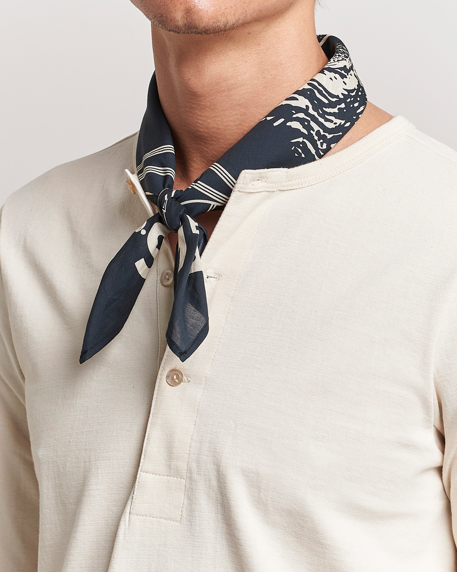 Herre | Scarves | Merz b. Schwanen | Merz b. SchwanenCotton BandanaCharcoal