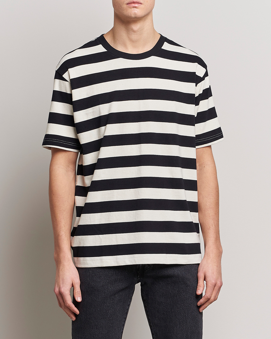 Herre | T-Shirts | Nudie Jeans | Uno Blockstripe Crew Neck T-Shirt Off White/Black