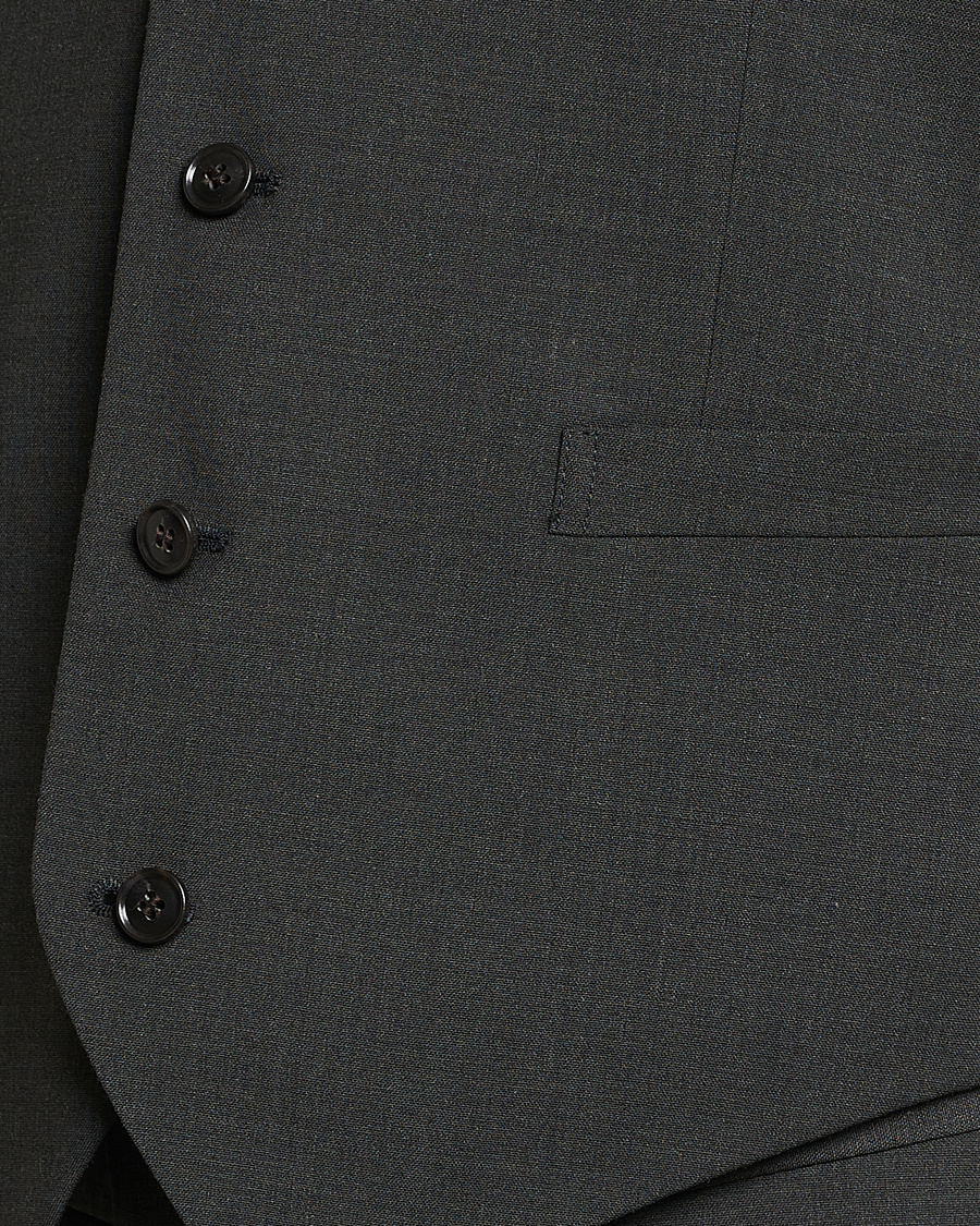 Herre | Vester | Tiger of Sweden | Wayde Wool Travel Waistcoat Olive Extreme