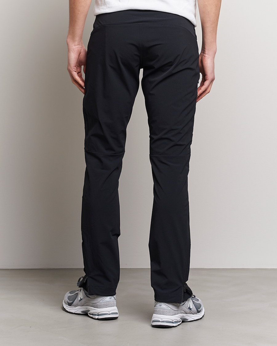 Herre | Bukser | Peak Performance | Tech Light Woven Scale Pants Black