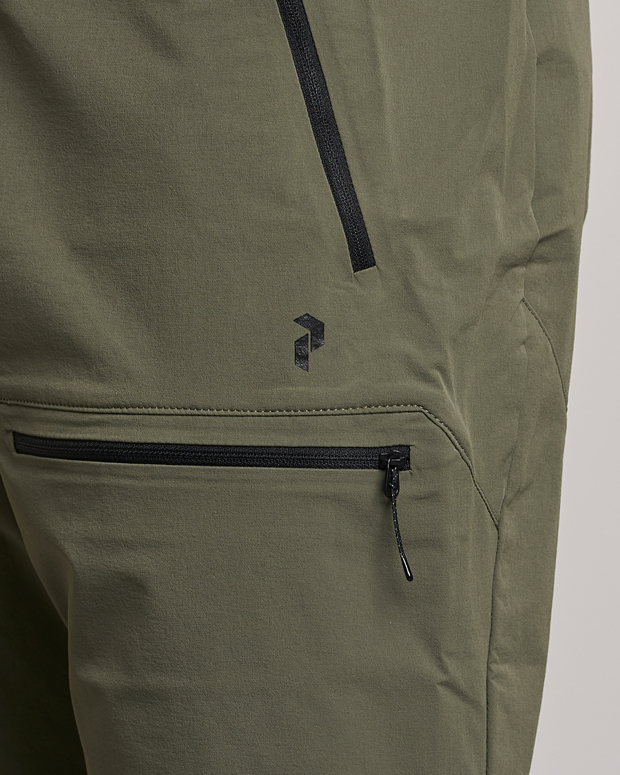 Herre | Shorts | Peak Performance | Stretch Drawstring Tech Shorts Pine Needle