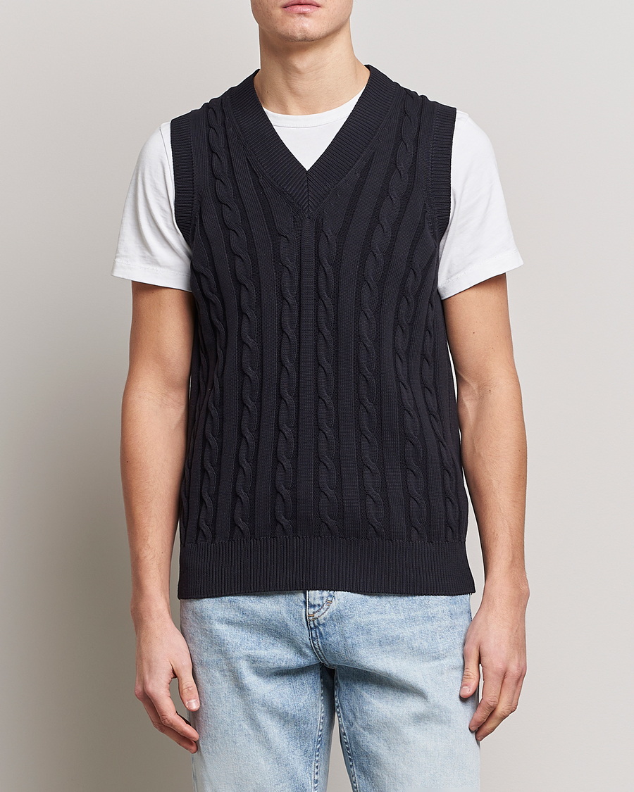 Herre |  | Oscar Jacobson | Lucas Cable Knitted Vest Navy