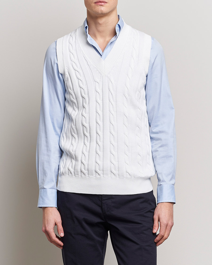 Herre | Slipovers | Oscar Jacobson | Lucas Cable Knitted Vest White