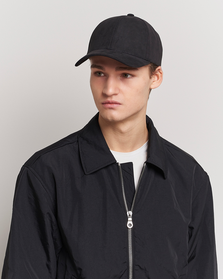 Herre | Contemporary Creators | Varsity Headwear | Alcantara Baseball Cap Notte Black