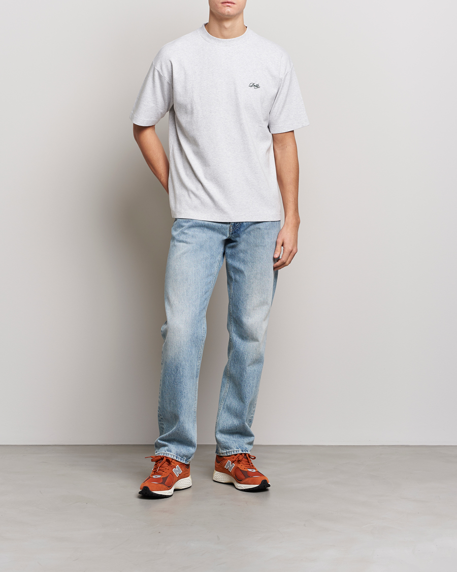 Herre | T-Shirts | Drôle de Monsieur | Signature T-Shirt Light Grey