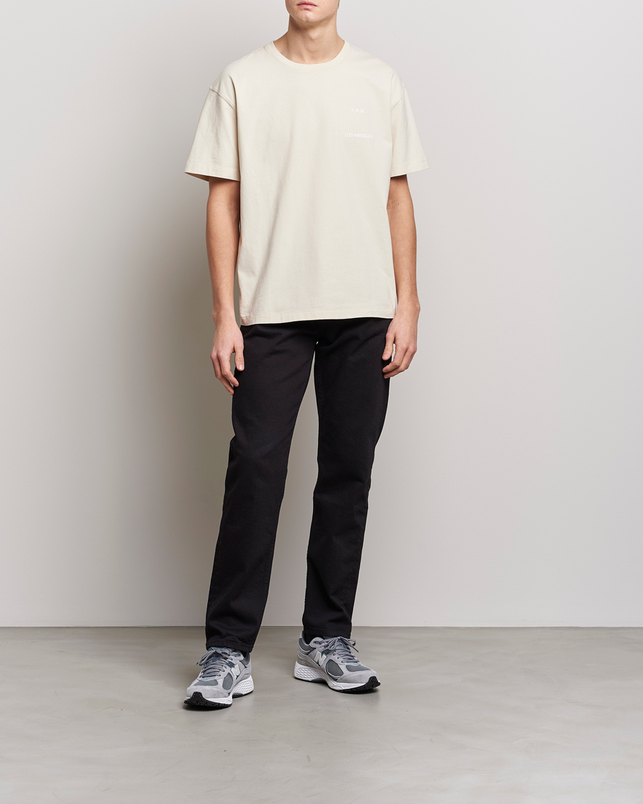 Herre | T-Shirts | FRAME | Logo Print T-Shirt White Beige